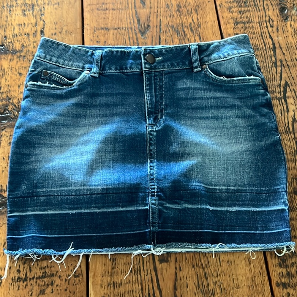 Wrangler size 11 denim‎ skirt with raw hem